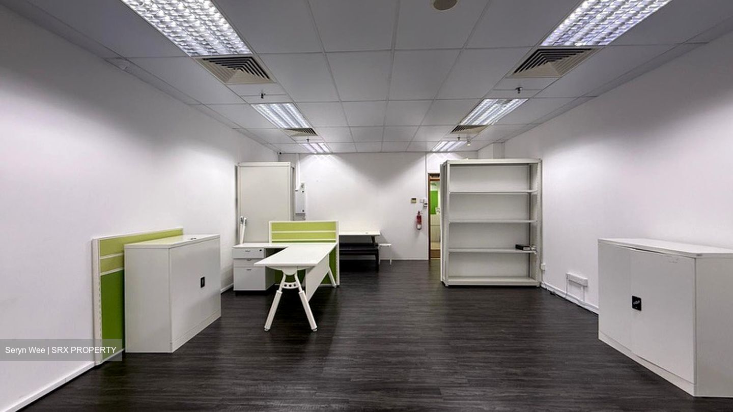 Burlington Square (D7), Office #569614651